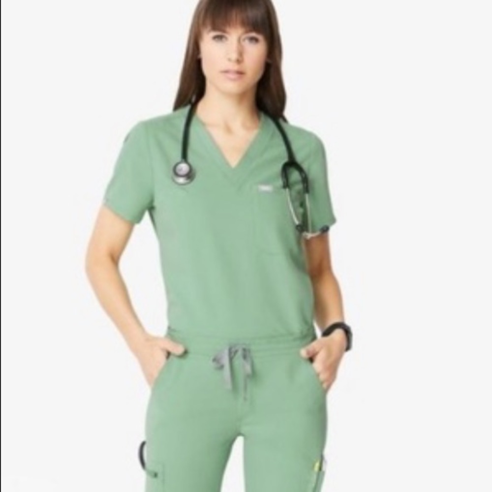 SOLD FIGS Catarina one pocket scrub top JADE